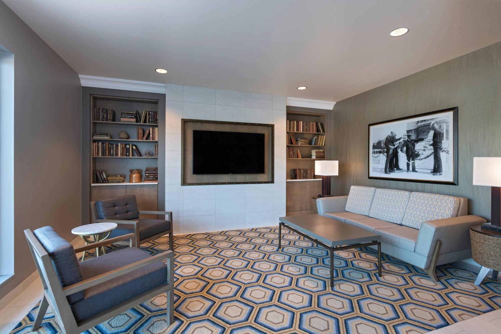 Towneplace Suites By Marriott San Diego Airport/Liberty Station Bagian luar foto