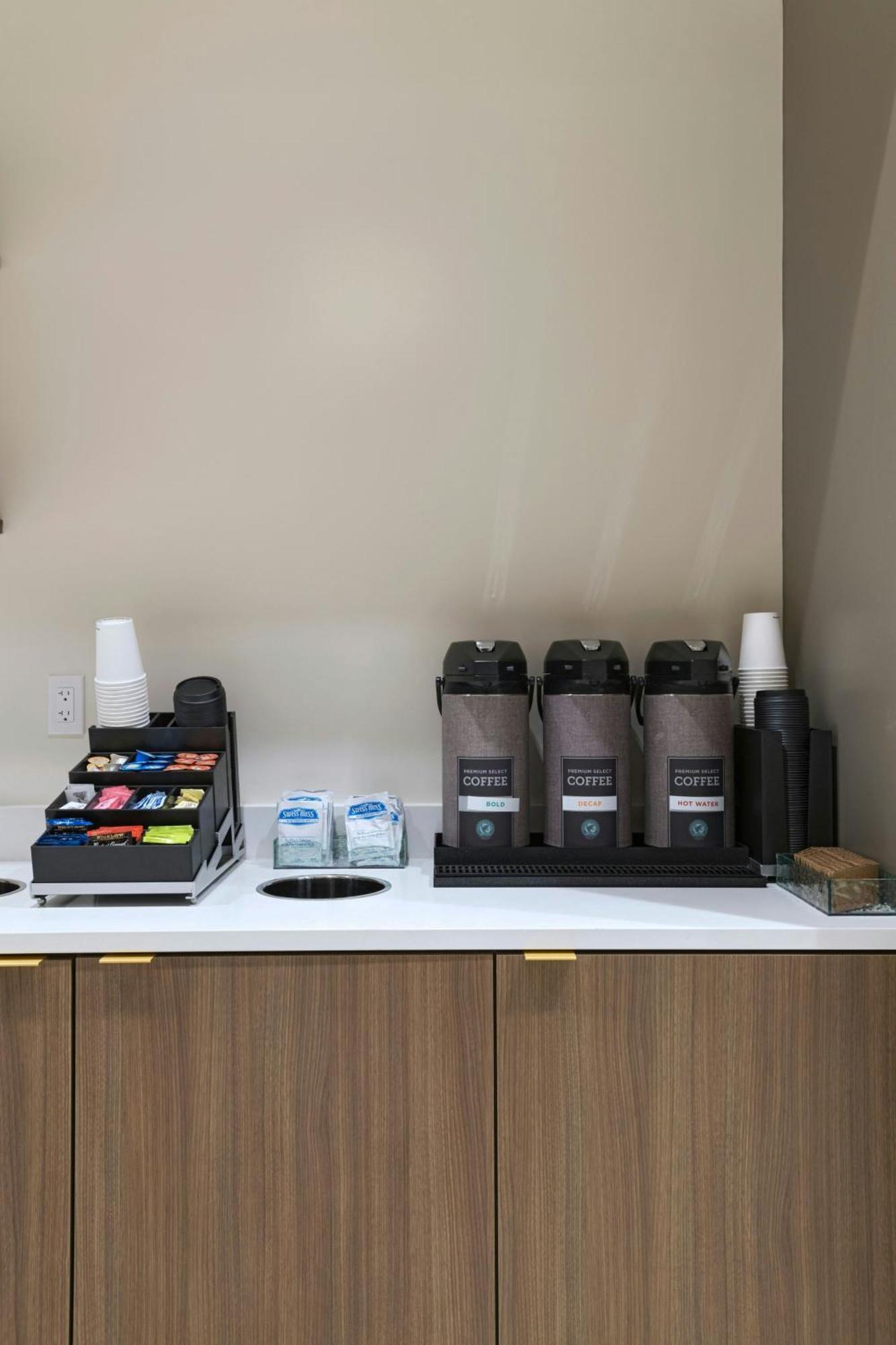 Towneplace Suites By Marriott San Diego Airport/Liberty Station Bagian luar foto