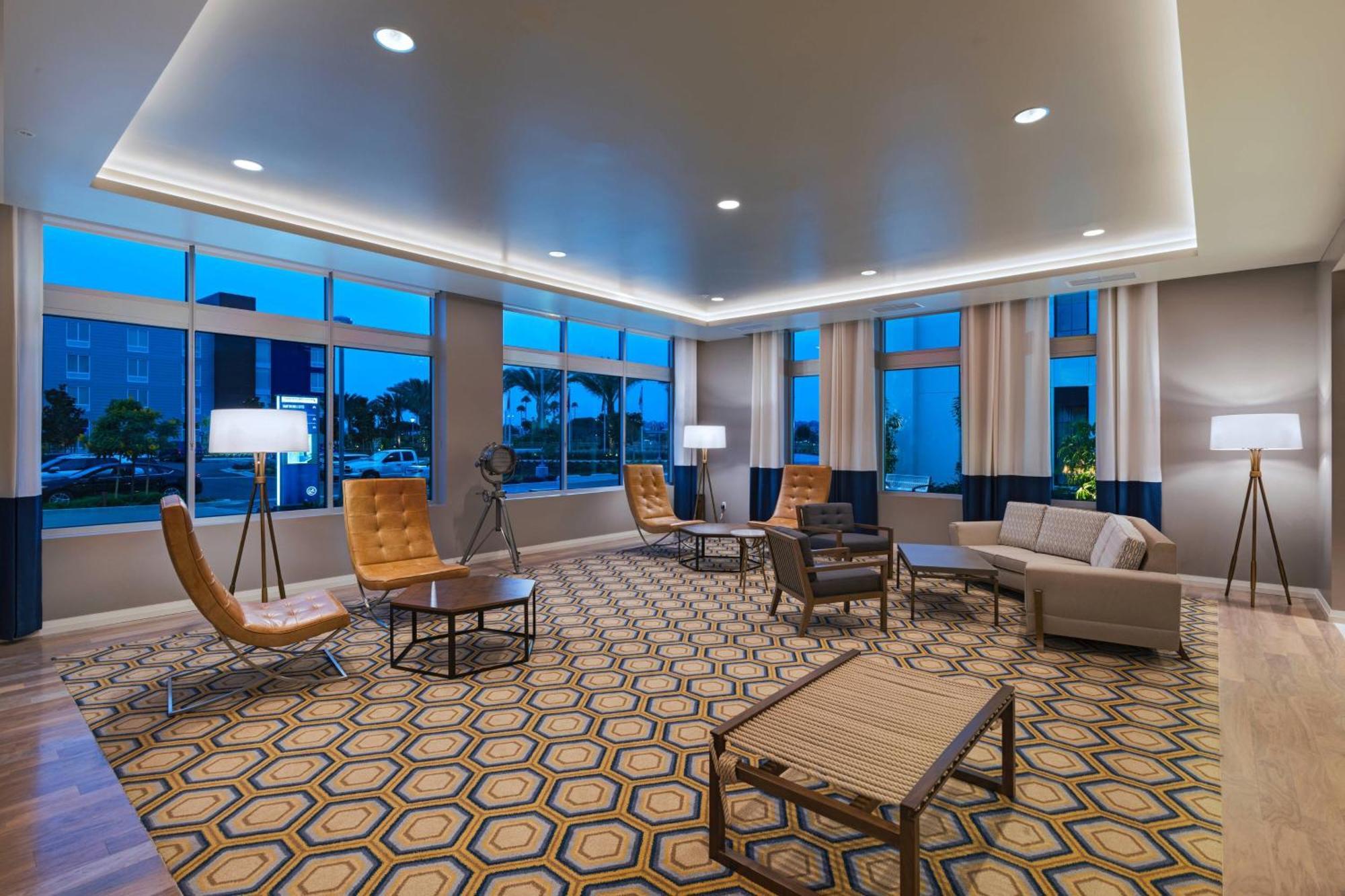 Towneplace Suites By Marriott San Diego Airport/Liberty Station Bagian luar foto
